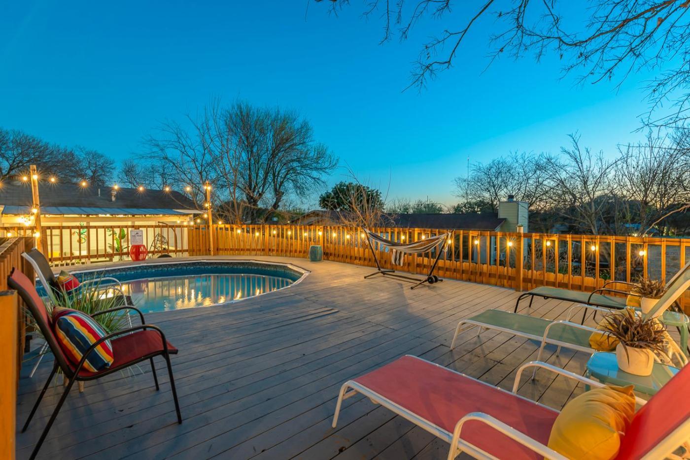 Game Room, Pool & Fire Pit At The Medical Center San Antonio Exterior photo