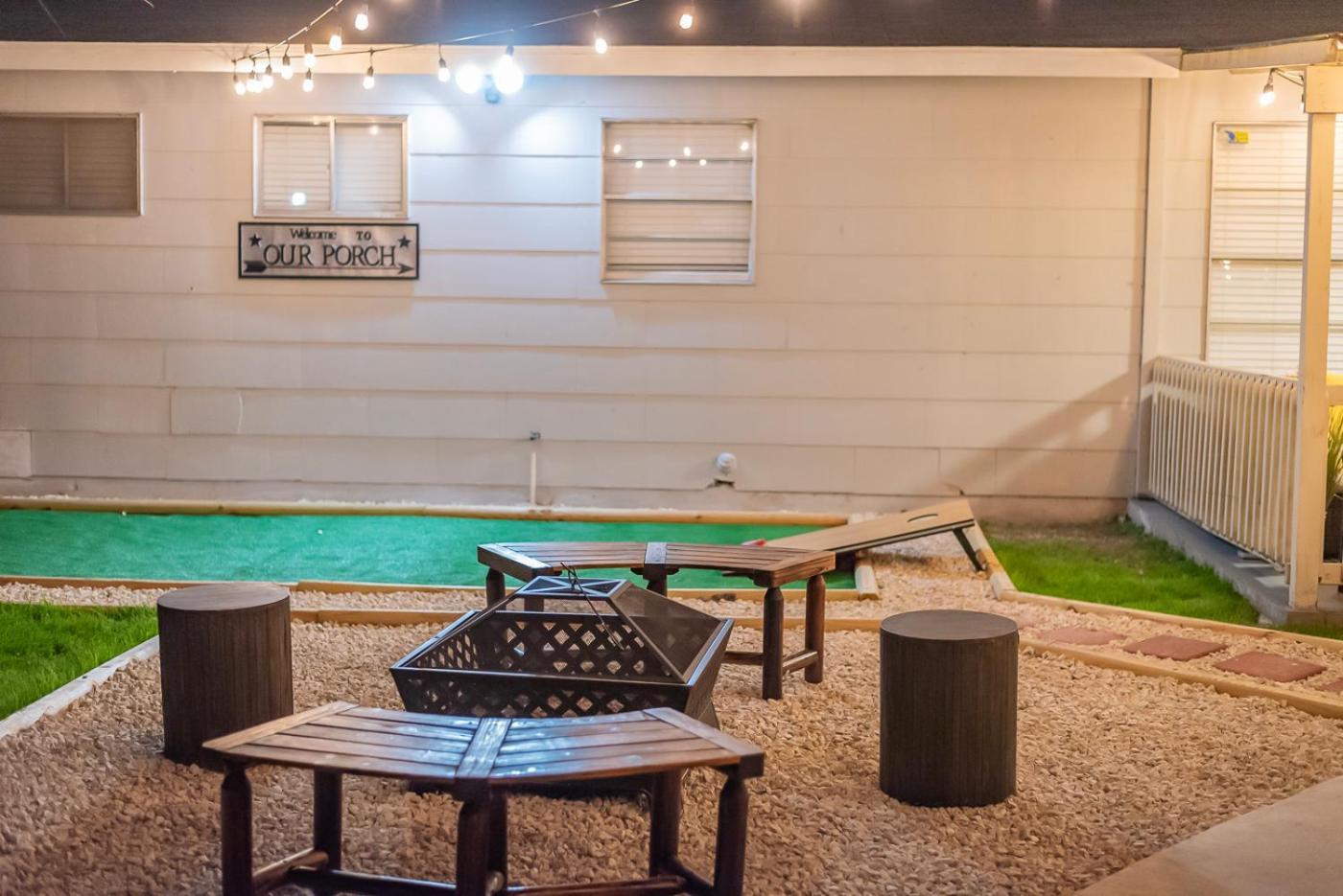 Game Room, Pool & Fire Pit At The Medical Center San Antonio Exterior photo
